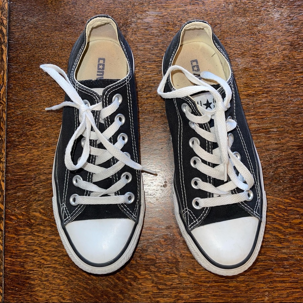 Black low top Converse
